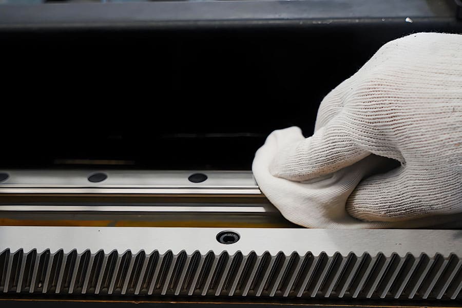 How to maintain precision gear rack